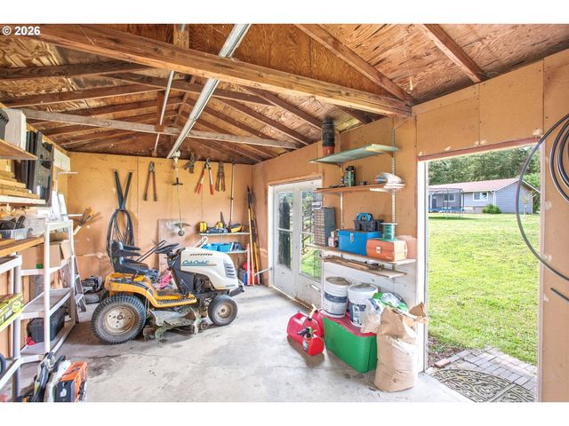88231 RICHMOND St, Eugene, OR 97402
