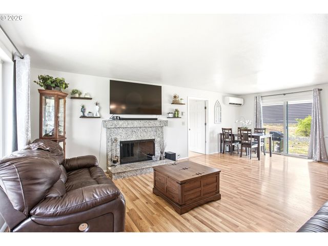 88231 RICHMOND St, Eugene, OR 97402