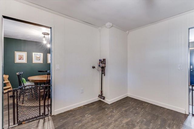 1005 N 1st Ave, Mulvane, KS 67110