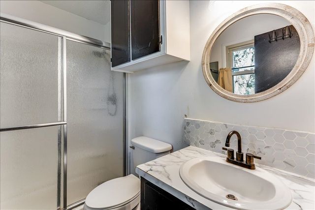 1005 N 1st Ave, Mulvane, KS 67110