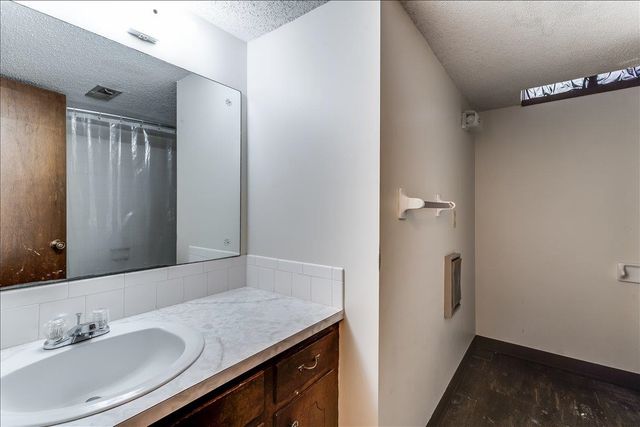 1005 N 1st Ave, Mulvane, KS 67110