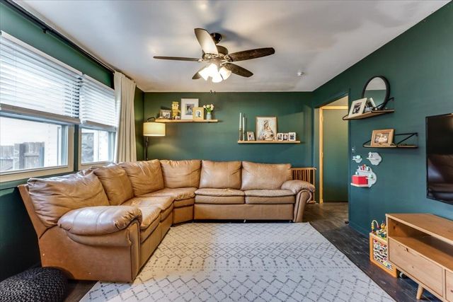 1005 N 1st Ave, Mulvane, KS 67110