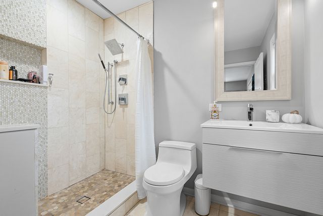 6221 Linden Lane, La Grange Highlands, IL 60525