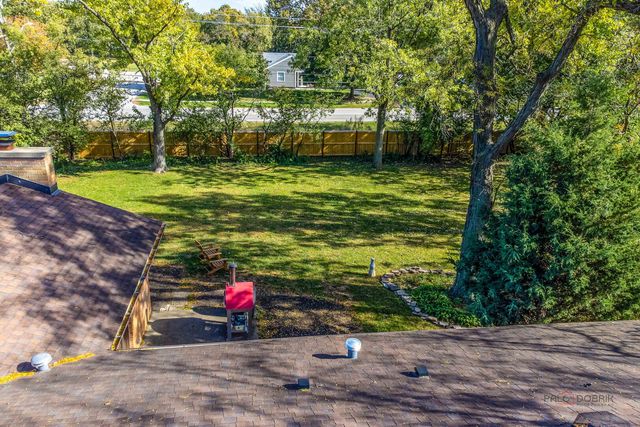 6221 Linden Lane, La Grange Highlands, IL 60525