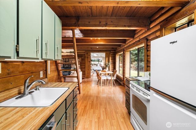 26023 SE 166th Street, Issaquah, WA 98027