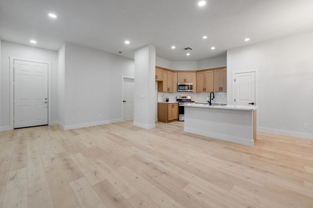 8068 Jaden Ln, Fair Oaks, CA 95628