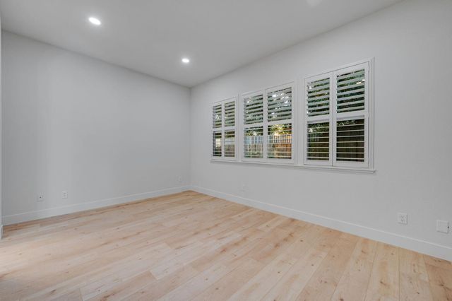 8068 Jaden Ln, Fair Oaks, CA 95628