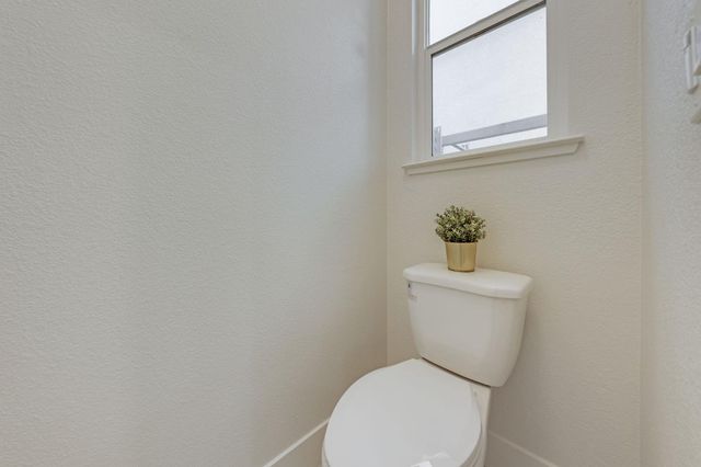 8068 Jaden Ln, Fair Oaks, CA 95628