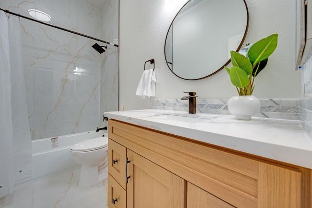 8068 Jaden Ln, Fair Oaks, CA 95628