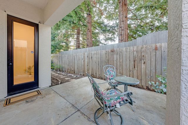 8068 Jaden Ln, Fair Oaks, CA 95628