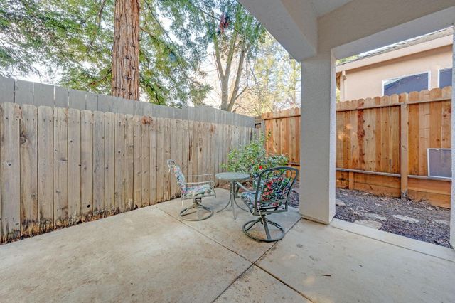 8068 Jaden Ln, Fair Oaks, CA 95628