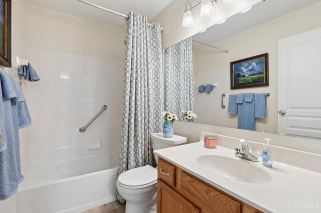 1200 Cobblestone Court, Miami Twp, OH 45150