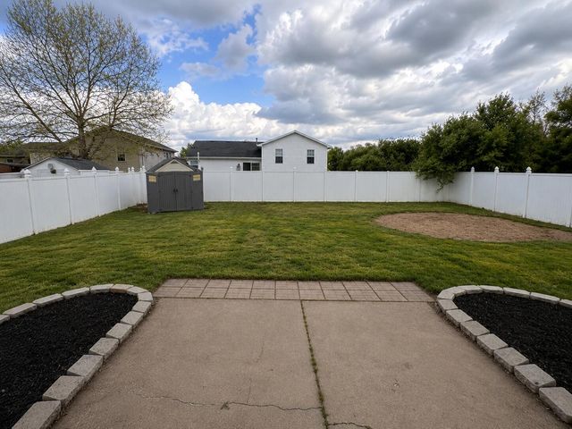 12465 Shelby Place, Crown Point, IN 46307