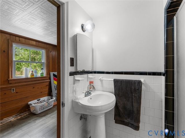 3216 Stratford Rd, Richmond, VA 23225