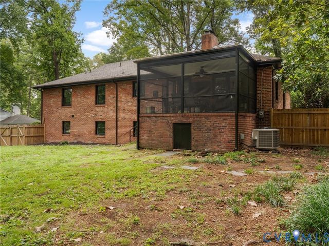 3216 Stratford Rd, Richmond, VA 23225