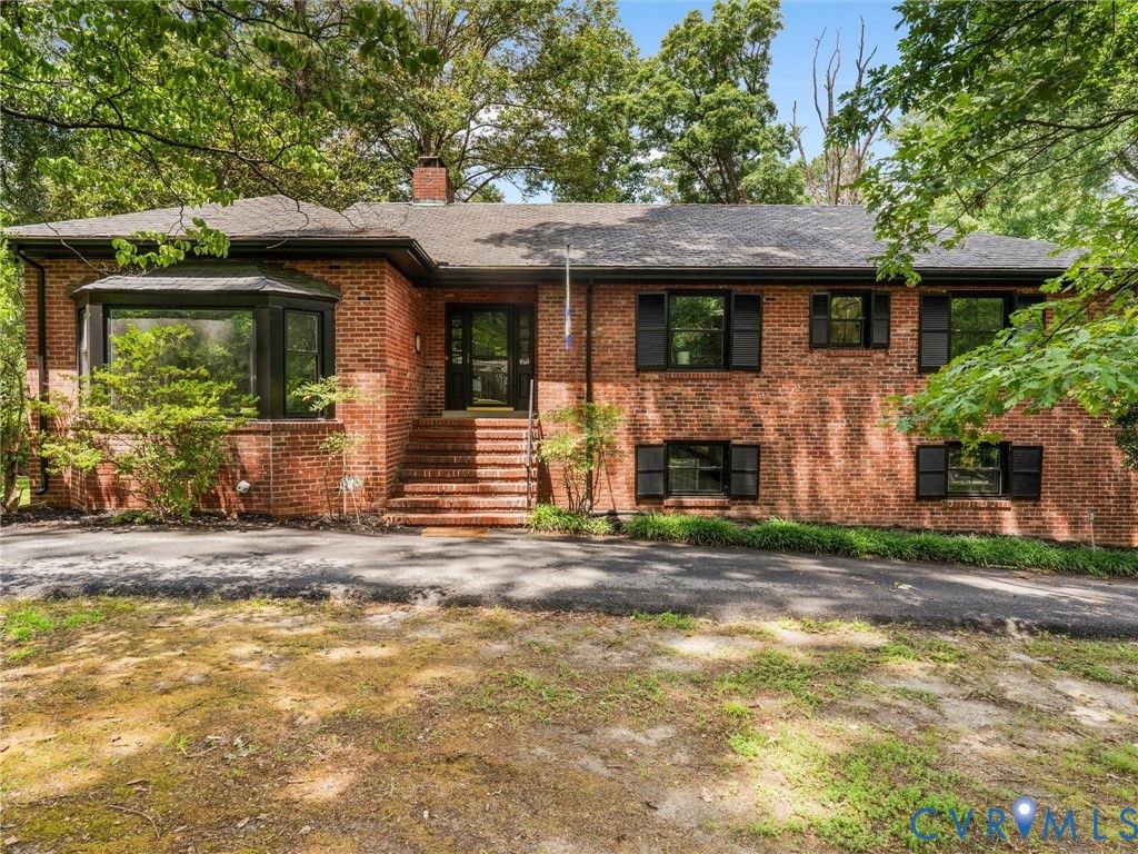 3216 Stratford Rd, Richmond, VA 23225