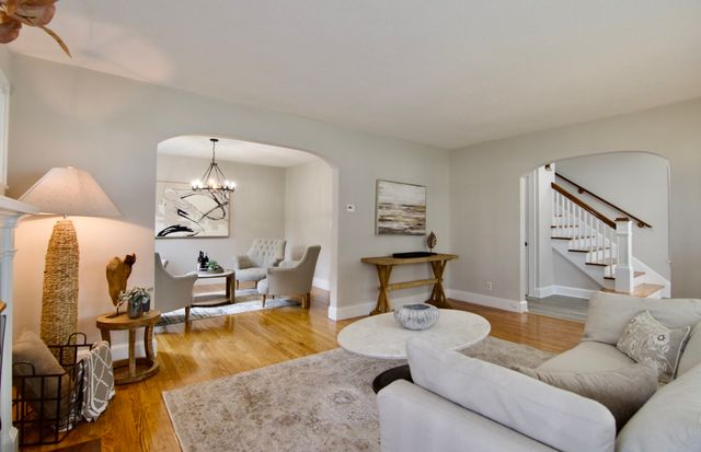 25 Webber St, Springfield, MA 01108
