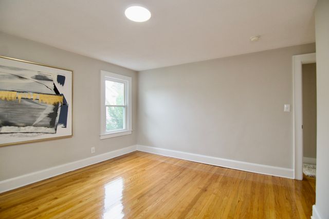 25 Webber St, Springfield, MA 01108