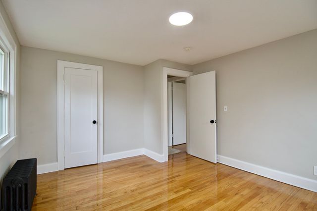 25 Webber St, Springfield, MA 01108
