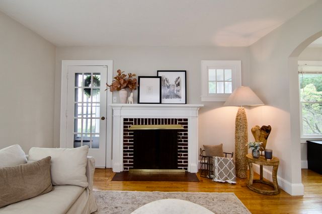 25 Webber St, Springfield, MA 01108