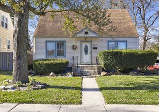 8318 White Oak Avenue, Munster, IN 46321