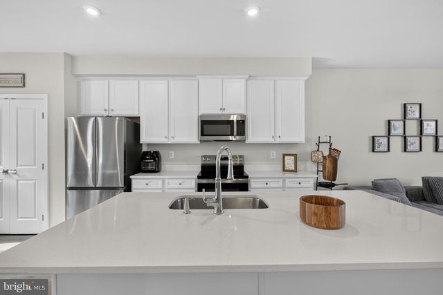 1904 BELLAC WAY, Newark, DE 19702