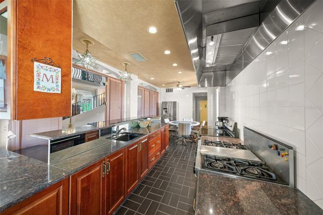 1330 MAIN STREET PH 9 & 10, Sarasota, FL 34236