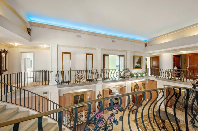 1330 MAIN STREET PH 9 & 10, Sarasota, FL 34236