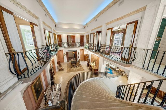 1330 MAIN STREET PH 9 & 10, Sarasota, FL 34236