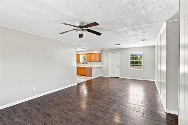 402 Broussard Lane, Lake Charles, LA 70607
