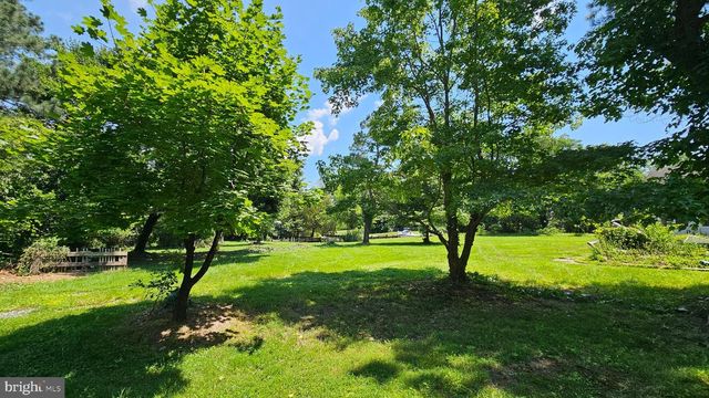 1110 CHERRY POINT RD, West River, MD 20778
