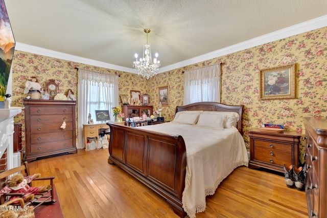 8712 Highway 19-E, Roan Mountain, TN 37687