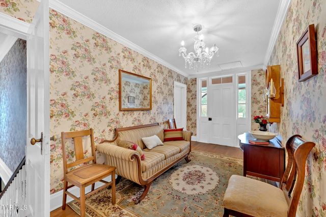 8712 Highway 19-E, Roan Mountain, TN 37687