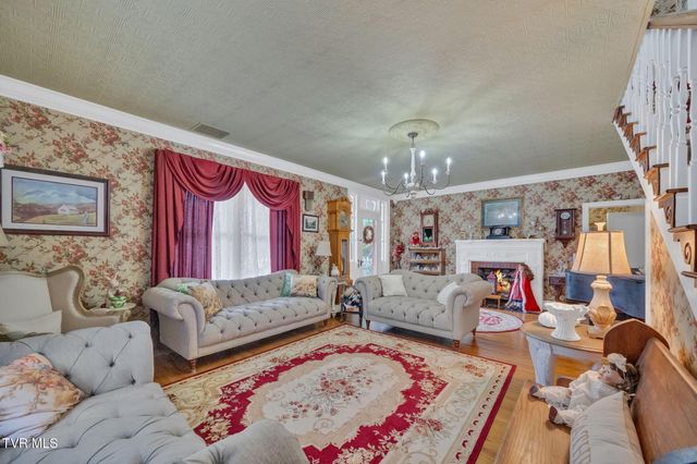 8712 Highway 19-E, Roan Mountain, TN 37687