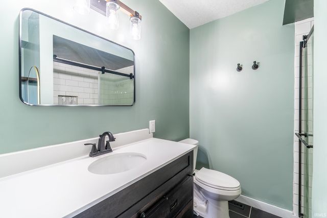 2545 N Etna Road, Columbia City, IN 46725