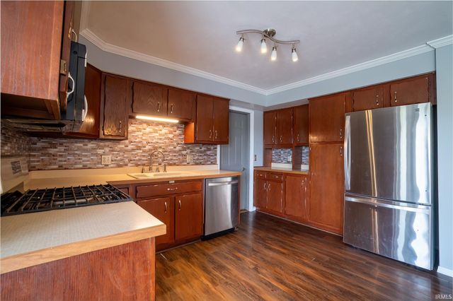 2545 N Etna Road, Columbia City, IN 46725