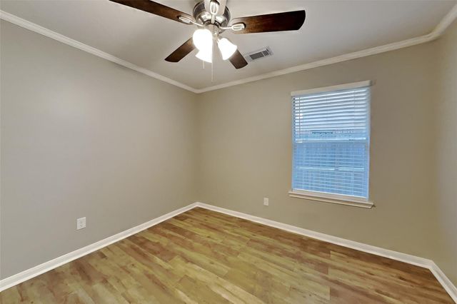 1431 Redwood Village Circle, Spring, TX 77386