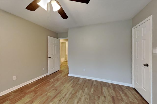 1431 Redwood Village Circle, Spring, TX 77386