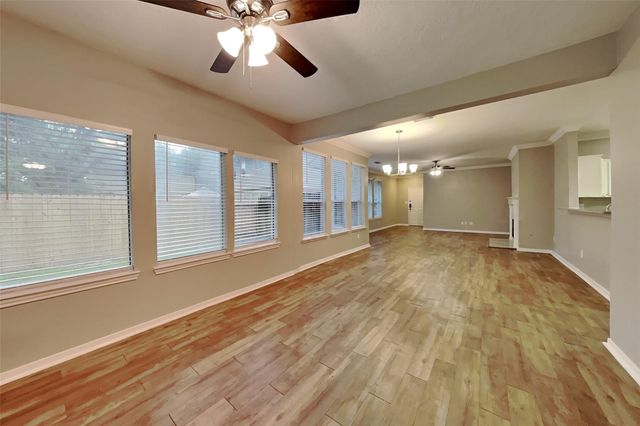 1431 Redwood Village Circle, Spring, TX 77386