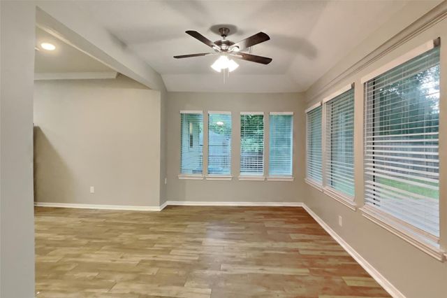 1431 Redwood Village Circle, Spring, TX 77386