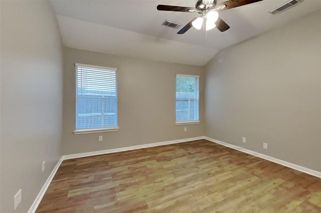 1431 Redwood Village Circle, Spring, TX 77386