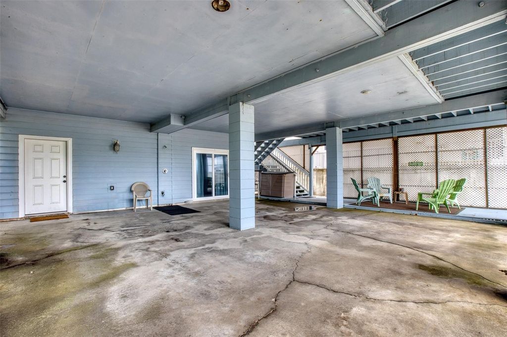 Image 30 of property listing at 6368 S ATLANTIC AVENUE, New Smyrna Beach, FL 32169