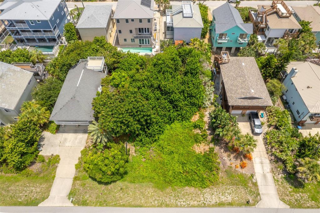 Image 60 of property listing at 6368 S ATLANTIC AVENUE, New Smyrna Beach, FL 32169