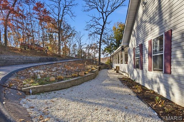 10534 Eagles Nest Drive, Hillsboro, MO 63050