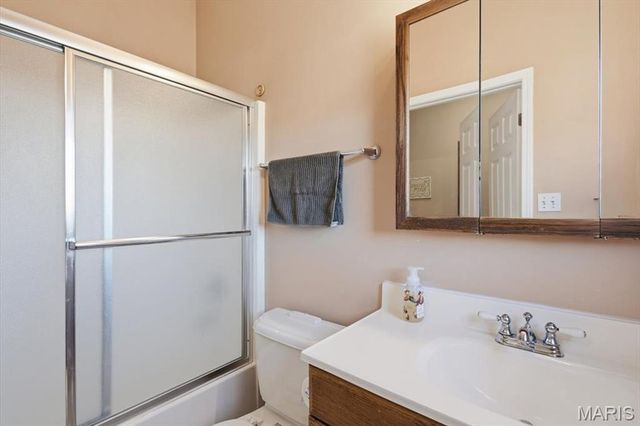 10534 Eagles Nest Drive, Hillsboro, MO 63050