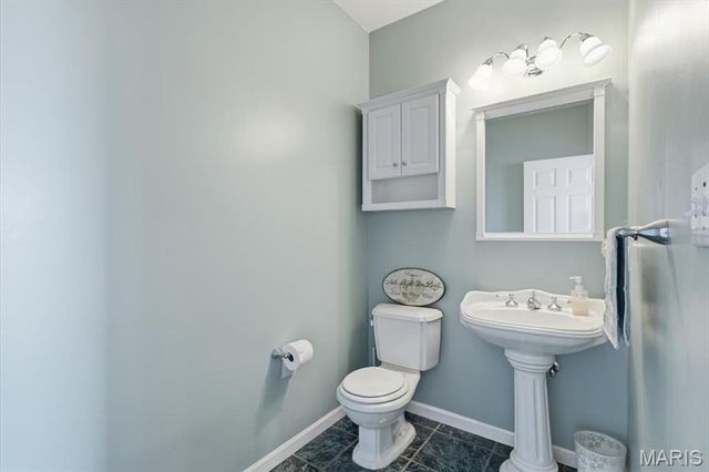 10534 Eagles Nest Drive, Hillsboro, MO 63050