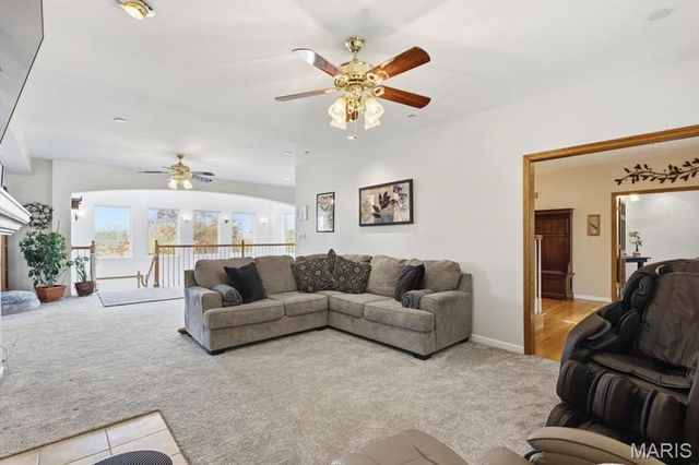 10534 Eagles Nest Drive, Hillsboro, MO 63050