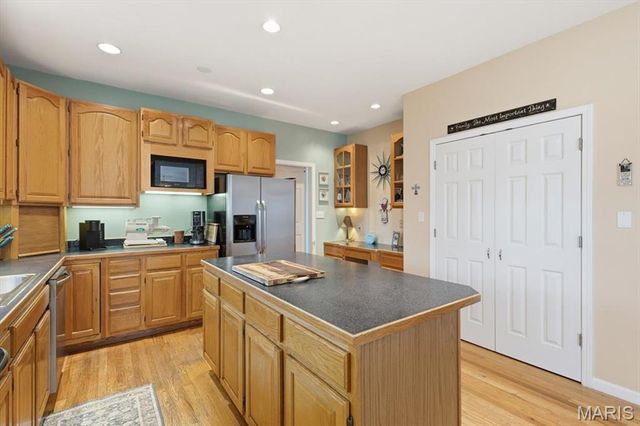 10534 Eagles Nest Drive, Hillsboro, MO 63050