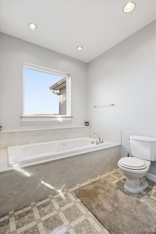 10534 Eagles Nest Drive, Hillsboro, MO 63050