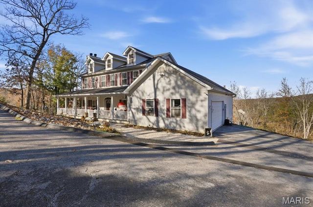 10534 Eagles Nest Drive, Hillsboro, MO 63050